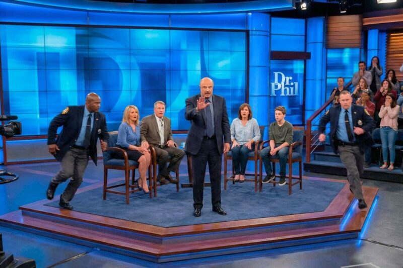 Guards Rushed Onstage Suddenly — Dr. Phil Immediately Stopped the Show