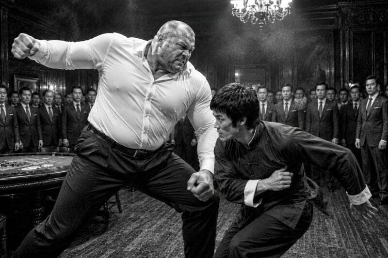 7’2″ Russian KGB Killer Bet $500,000 No One Could Last 5 Seconds — Bruce Lee Walked In Smiling